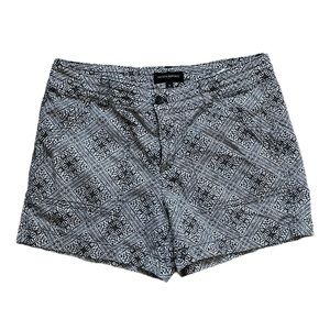 Banana Republic Boho Black & White Aztec Shorts | Women’s 10